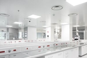 Qu&rsquo;est-ce qu&rsquo;une salle blanche pharmaceutique et pourquoi est-elle nécessaire ?