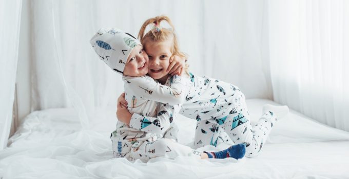 bébés bien habillés