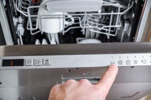 Réinitialiser un lave-vaisselle Bosch : méthode simple et erreurs à éviter